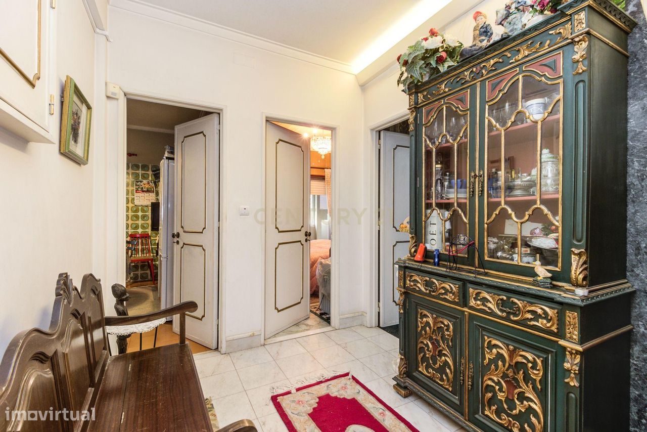 3 bedrooms Penthouse in Lisbon, Portugal No. 140420