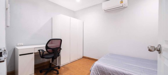 2 bedrooms Condo in Khlong Toei, Thailand No. 12830 3