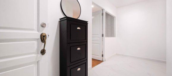 2 bedrooms Condo in Khlong Toei, Thailand No. 12830 24