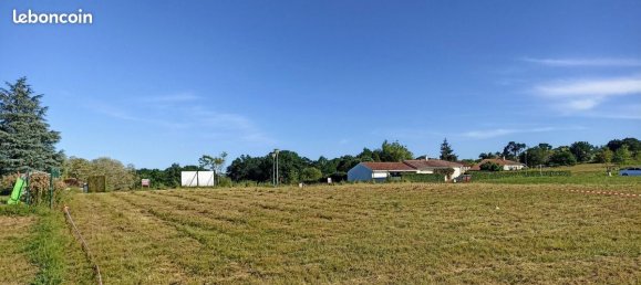 870m² Land in Poyanne, France No. 88115 3
