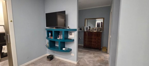 2-salle Appartement à Guidonia Montecelio, Italy No. 269019 10