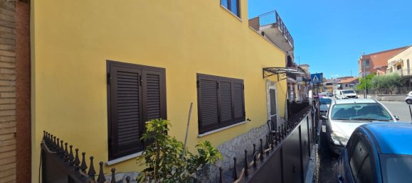 2-salle Appartement à Guidonia Montecelio, Italy No. 269019 25
