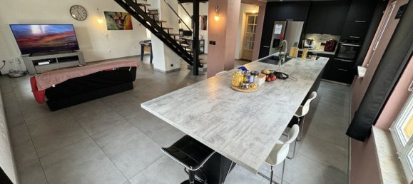 6 bedrooms House in Munchhouse, France No. 263694 3