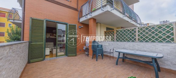 1 bedroom Apartment in Milan, Italy No. 370921 2