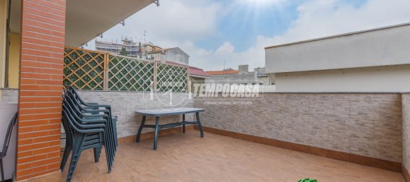 1 bedroom Apartment in Milan, Italy No. 370921 3