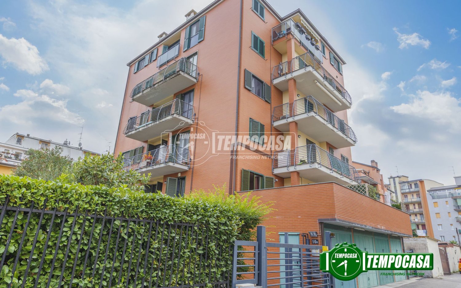 1 bedroom Apartment in Milan, Italy No. 370921