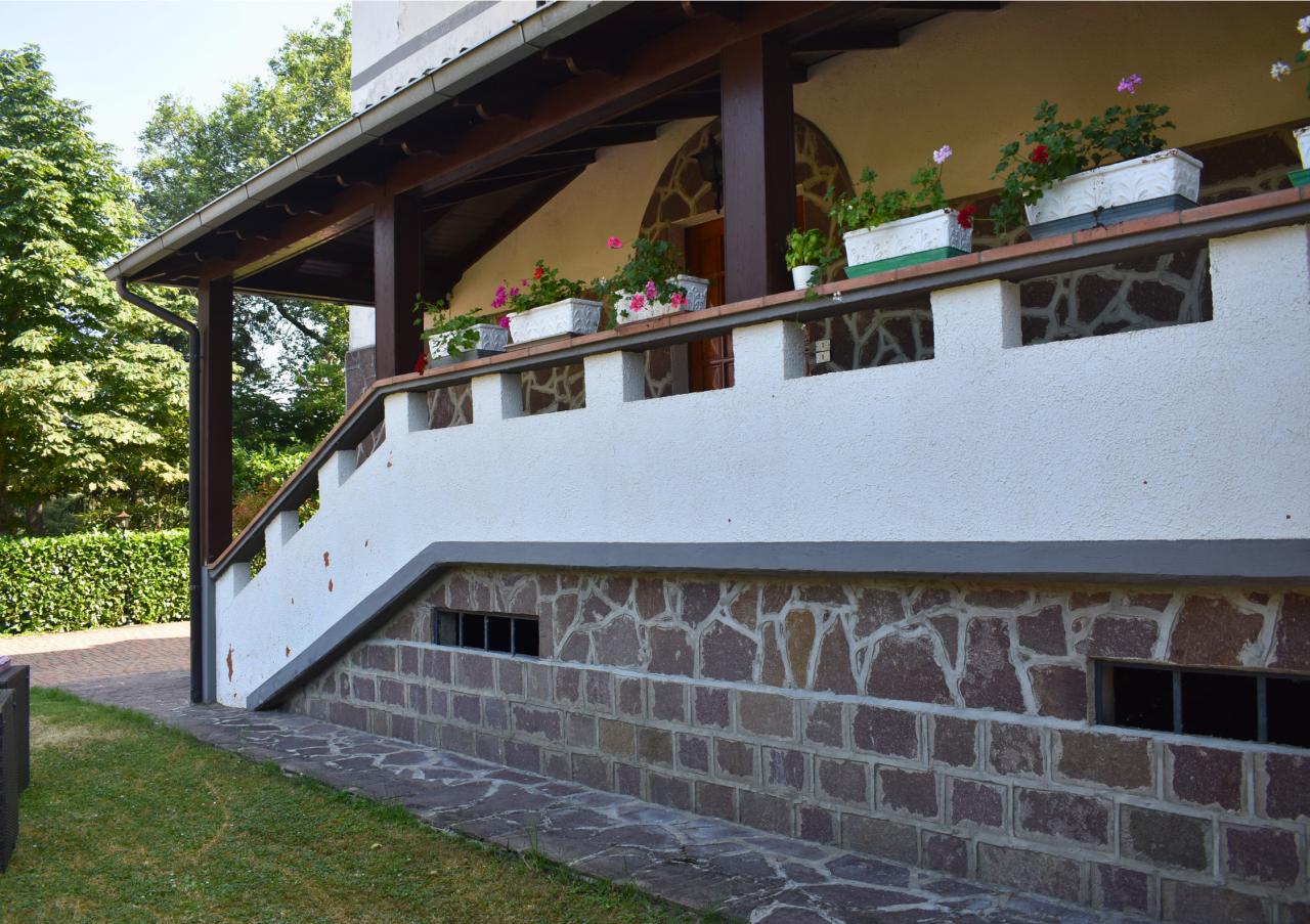 Вилла с 11 комнатами в Невьяно дельи Ардуини, Италия № 14709