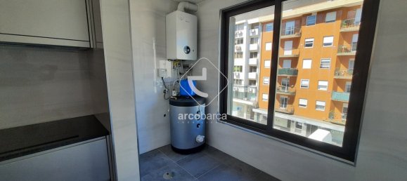 2 bedrooms Apartment in Porto, Portugal No. 105069 2