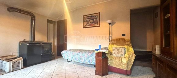 2 bedrooms House in Val della Torre, Italy No. 101999 8