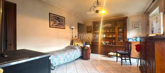 2 bedrooms House in Val della Torre, Italy No. 101999 10
