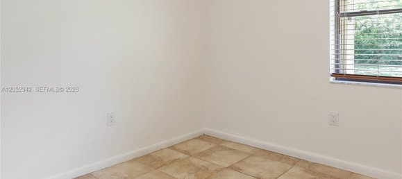 3 dormitorios propiedad comercial en alquiler en Miami, Miami-Dade, Florida, USA № 615209 13