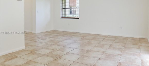 3 dormitorios propiedad comercial en alquiler en Miami, Miami-Dade, Florida, USA № 615209 15