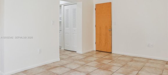 3 dormitorios propiedad comercial en alquiler en Miami, Miami-Dade, Florida, USA № 615209 19