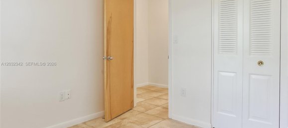 3 dormitorios propiedad comercial en alquiler en Miami, Miami-Dade, Florida, USA № 615209 12