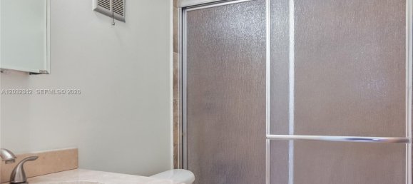 3 dormitorios propiedad comercial en alquiler en Miami, Miami-Dade, Florida, USA № 615209 6