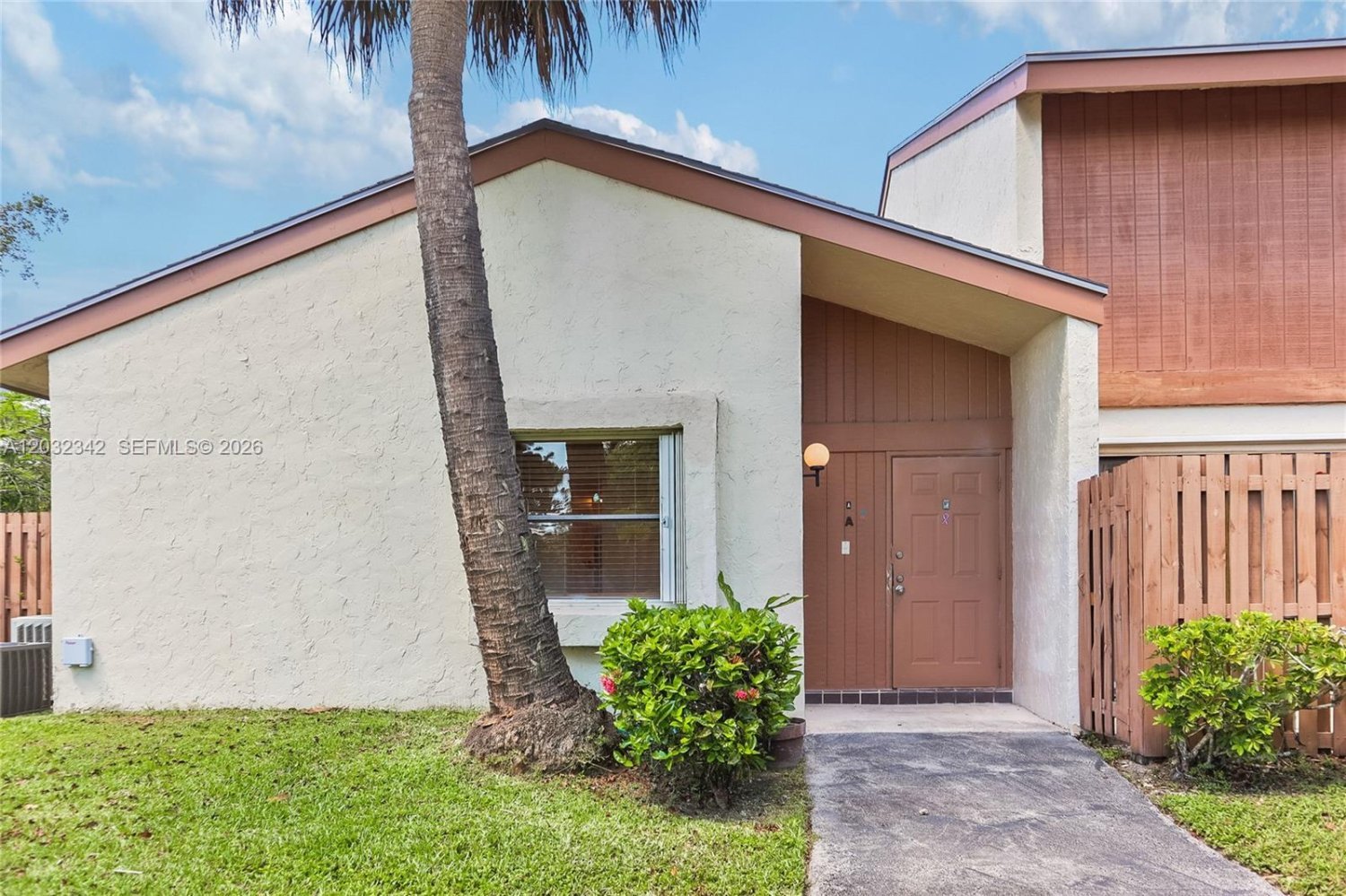 3 dormitorios propiedad comercial en alquiler en Miami, Miami-Dade, Florida, USA № 615209