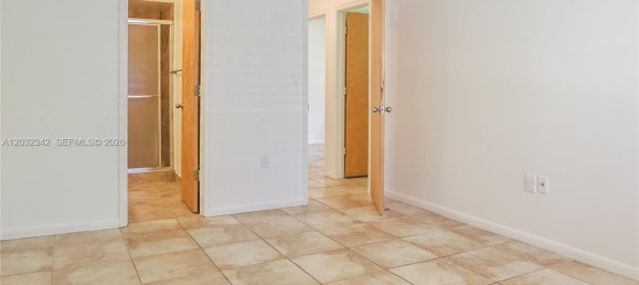 3 dormitorios propiedad comercial en alquiler en Miami, Miami-Dade, Florida, USA № 615209 7