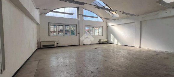  مستودع في Desio, Italy 615متر مربع رقم 107862 2