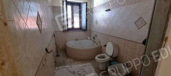 Studio in Busto Arsizio, Italy No. 13043 31