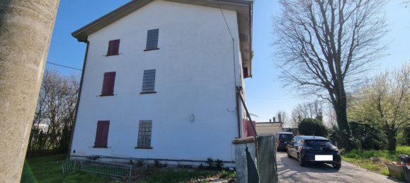 4 bedrooms House in Carpi, Italy No. 54001 22