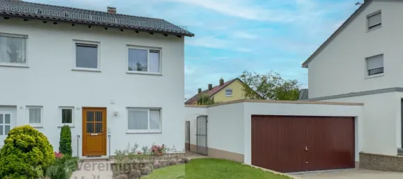 Таунхаус с 3 спальнями в Reutlingen, Германия № 366235 3