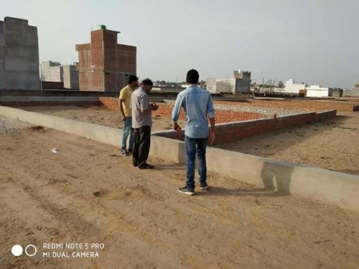  Land in Lucknow, India No. 32924