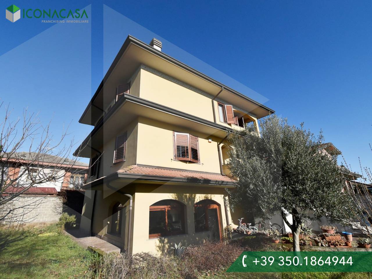 7 rooms Villa in Busto Garolfo, Italy No. 23199