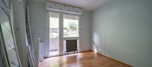 4 rooms Apartment in Malgrate, Italy No. 25514 14