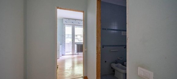 4 rooms Apartment in Malgrate, Italy No. 25514 20