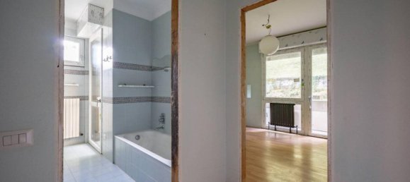 4 rooms Apartment in Malgrate, Italy No. 25514 12