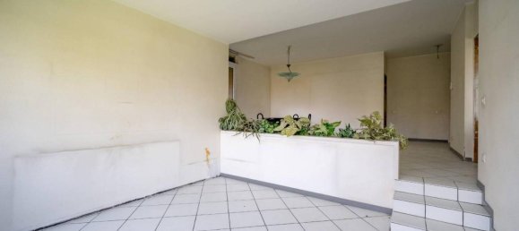4 rooms Apartment in Malgrate, Italy No. 25514 7