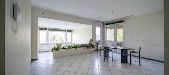 4 rooms Apartment in Malgrate, Italy No. 25514 5