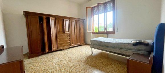 2 bedrooms Apartment in Poggibonsi, Italy No. 269508 4