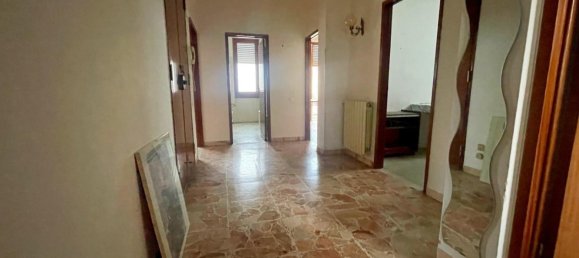 2 bedrooms Apartment in Poggibonsi, Italy No. 269508 3