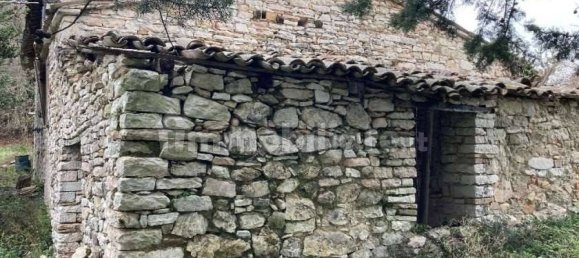 4 Schlafzimmer Haus in Fossombrone, Italy, Nr. 175946 2