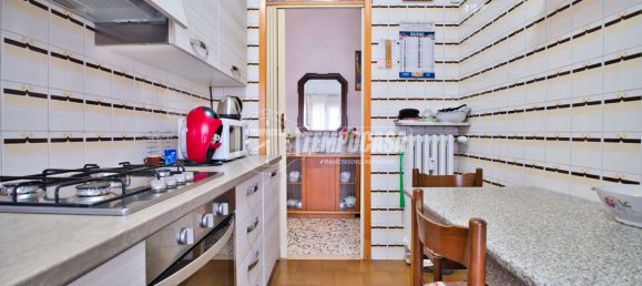 3 rooms Apartment in Novara, Italy No. 275881 14