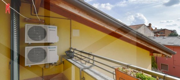 Квартира с 3 комнатами в Парабьяго, Италия № 21697 15