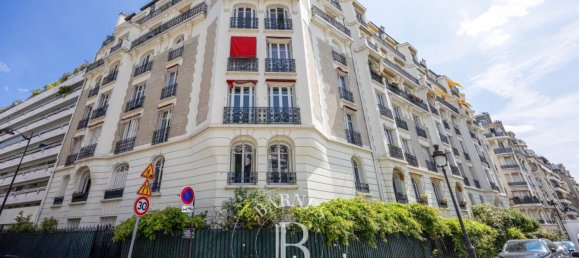 2 bedrooms Apartment in Paris, France No. 348913 15