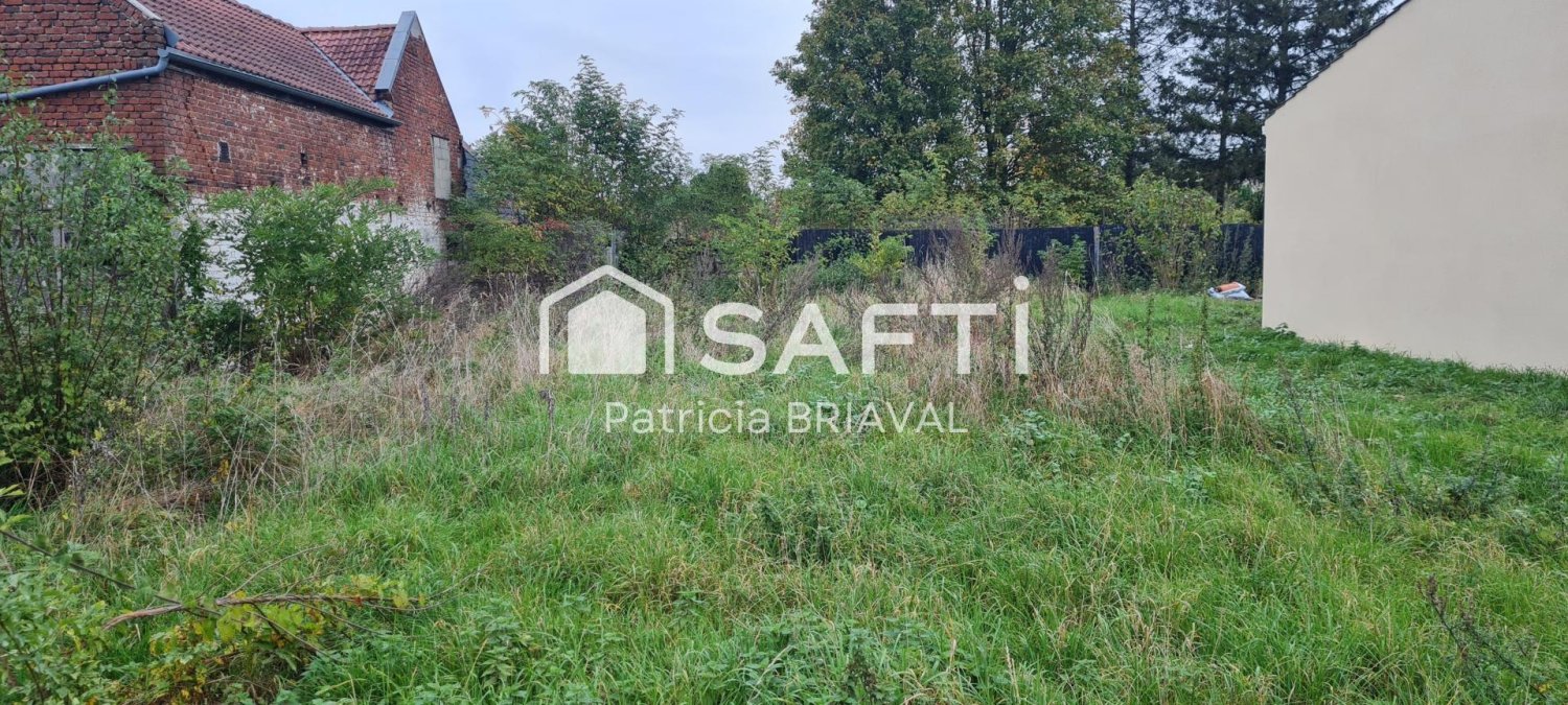 Terreno en Sains-en-Gohelle, France No. 211907