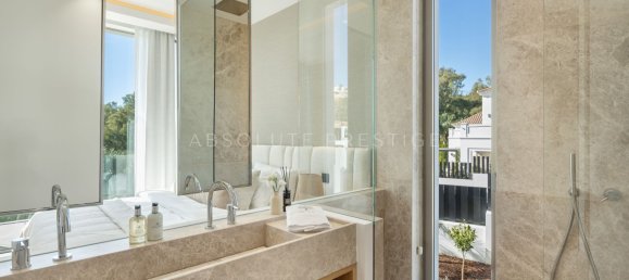 6 bedrooms Villa in Marbella, Spain No. 105810 54