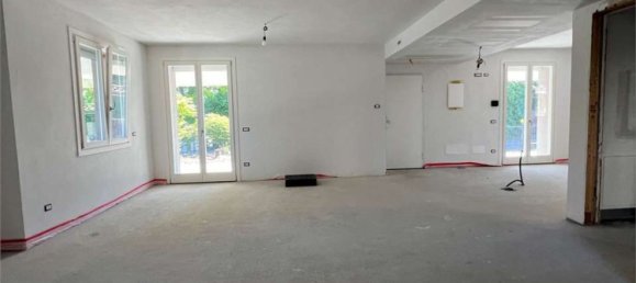 8 rooms Villa in Romano di Lombardia, Italy No. 106737 16