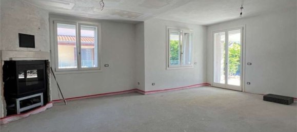 8 rooms Villa in Romano di Lombardia, Italy No. 106737 11