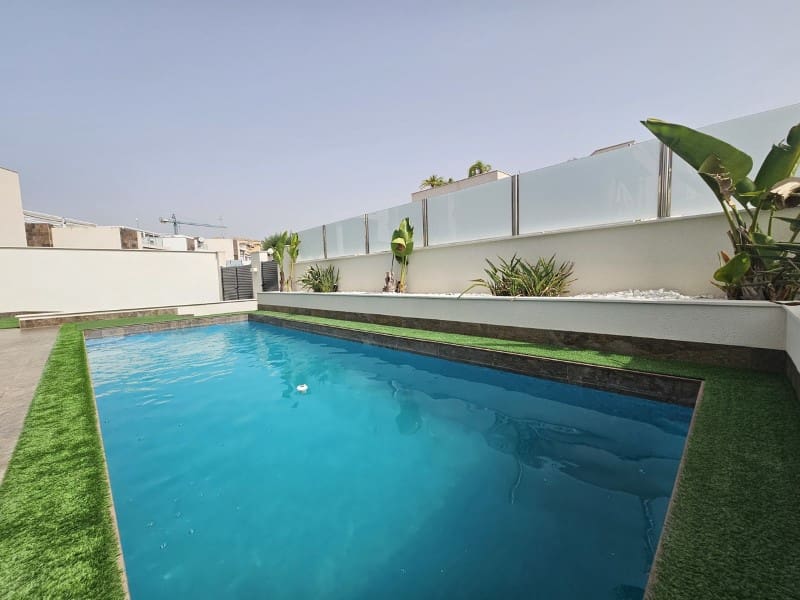 5 غرف نوم منزل في Alicante, Spain رقم 258252