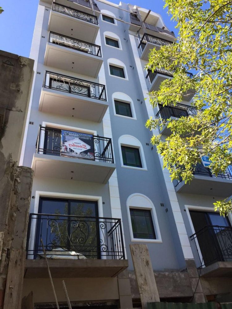 Studio in Tres de Febrero, Argentina No. 6747