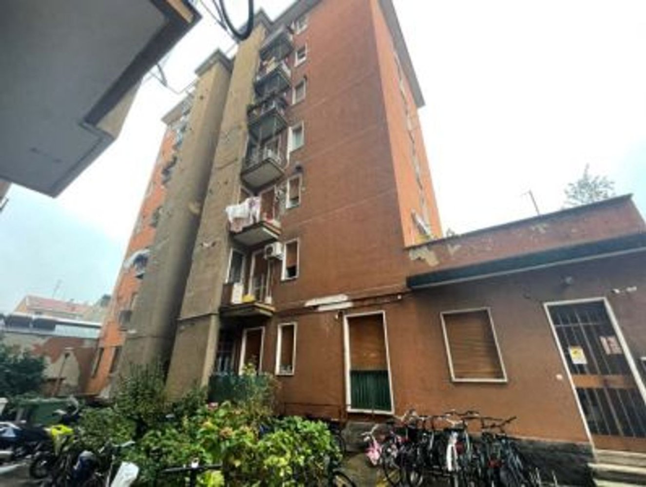 2غرفة شقة في Baranzate, Italy رقم 1959