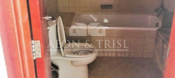 3 bedrooms Townhouse in Nadd Al Sheba, UAE No. 105385 4