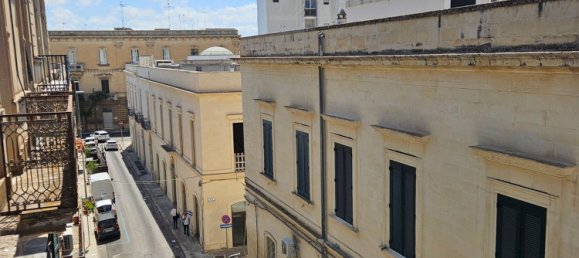 4 rooms Apartment in Lecce, Italy No. 306400 26
