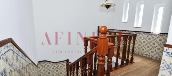 5 bedrooms Villa in Seixal, Portugal No. 132725 3