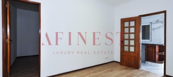 5 bedrooms Villa in Seixal, Portugal No. 132725 25