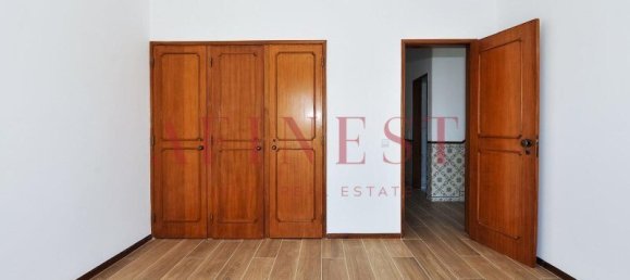 5 bedrooms Villa in Seixal, Portugal No. 132725 11